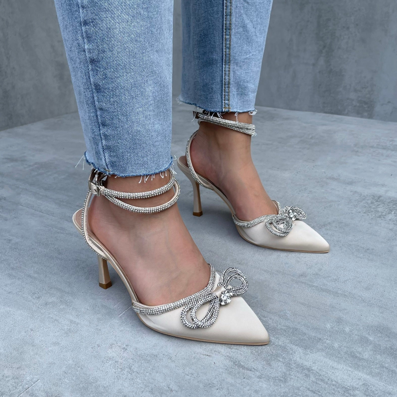 Cream mid heels on sale